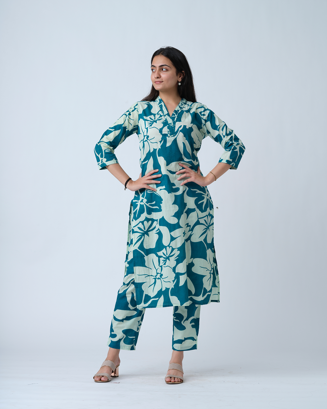 Sea Blue And white Printed Stright Kurta With Trouser