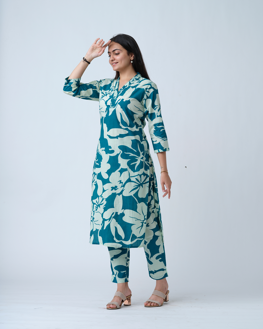Sea Blue And white Printed Stright Kurta With Trouser