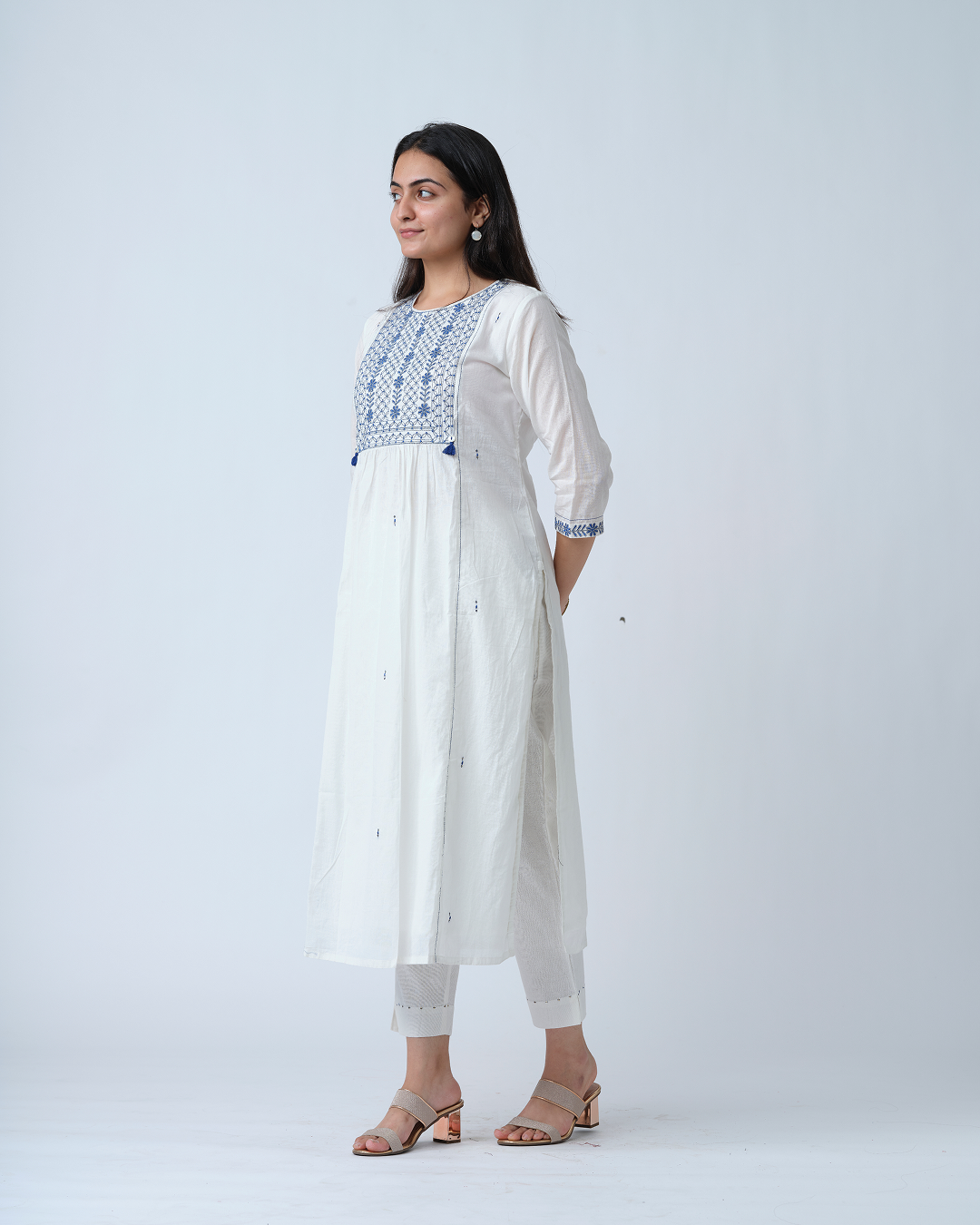 White Stright embroidered Kurta set with trouser